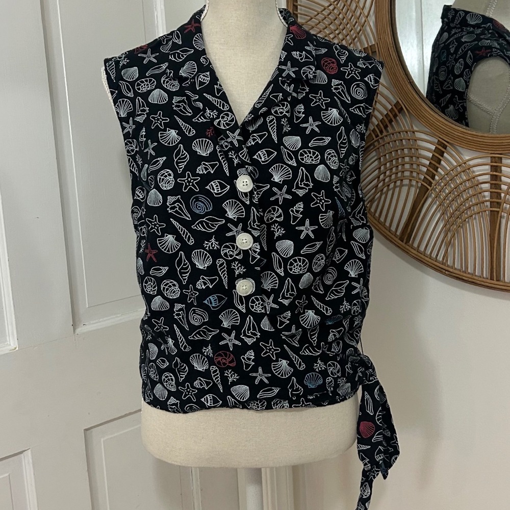 ModCloth Seashell Print Wrap Top XL Black Linen Coastal Resort Whimsical‎ Retro